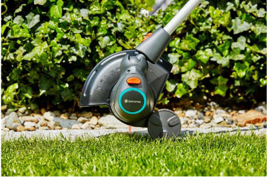 Load image into Gallery viewer, GARDENA ComfortCut 23 18V P4A set