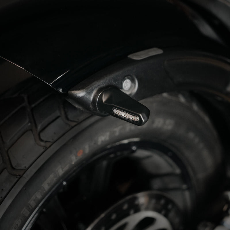 Load image into Gallery viewer, Motoism richtingaanwijzer scout bobber spirit turn signal rear brake li spirit indian