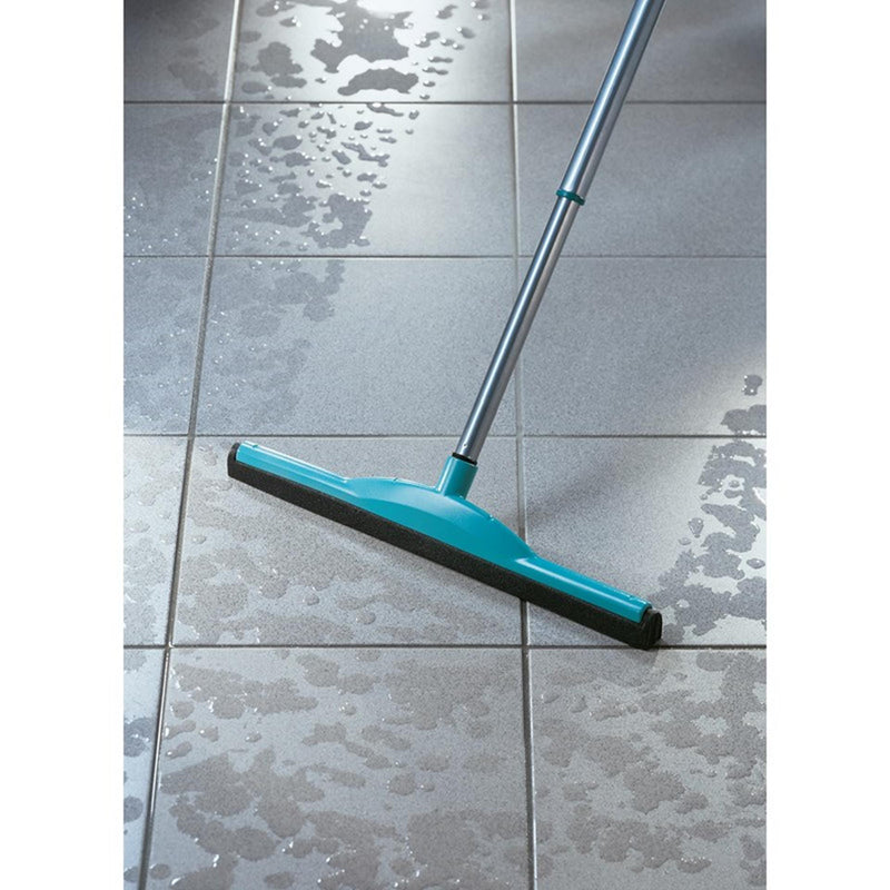 Load image into Gallery viewer, Leifheit 56421 classic watertrekker met telescoopsteel 45 cm groen grijs