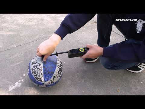Load image into Gallery viewer, Michelin display met mini-accucompressor (6)