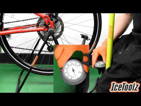 Load image into Gallery viewer, Icetoolz 240a451 hogedrukpomp voetpomp staal met meter 160psi geel