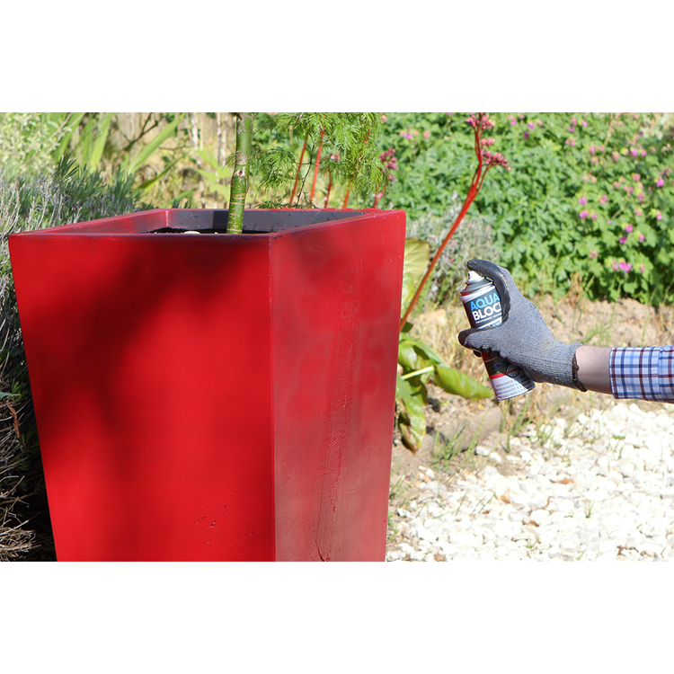 Load image into Gallery viewer, Rubson anti - infiltratie spray 300ml zwart | coating isolatie spray zwart | overschilderbaar repair coating spray | universele toepassing | vloeibaar rubber seal | rubber spray rubber coating.