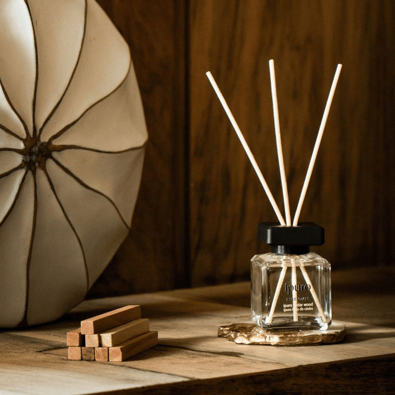 Load image into Gallery viewer, Ipuro geurdiffuser cedar wood 200 ml