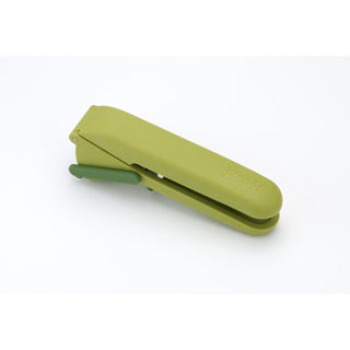 Load image into Gallery viewer, Joseph joseph cleanforce knoflookpers – met reinigingstool – vaatwasserbestendig – groen