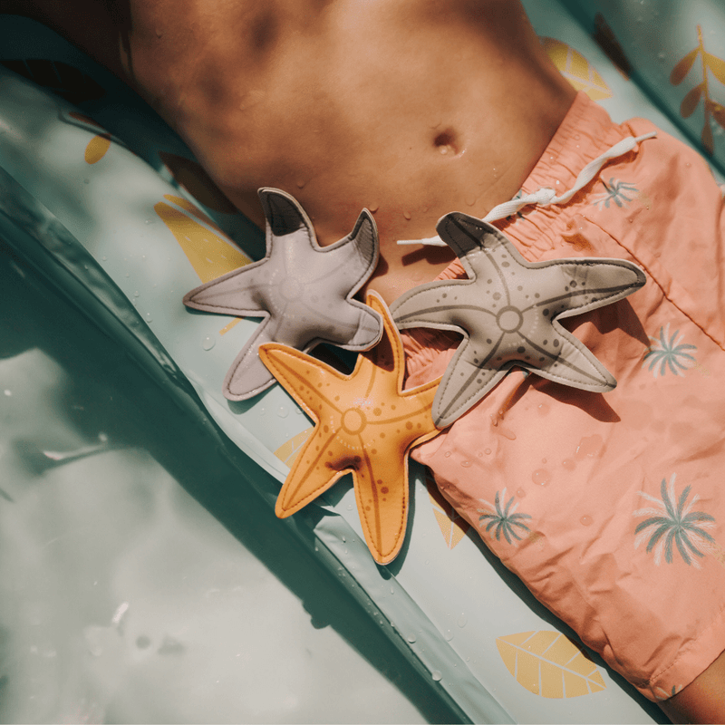 Afbeelding laden in galerijviewer, Bubbles | meerkleurig opduik speelgoed sea stars