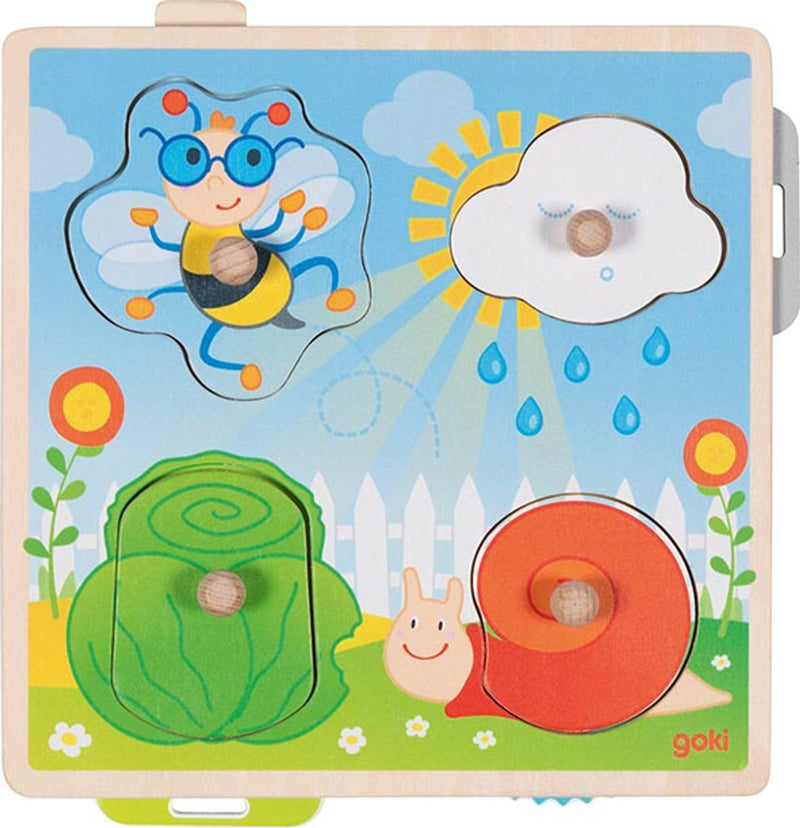 Load image into Gallery viewer, Goki puzzel: in de tuin 21,8x22,5x2,8cm, 4-delig, met achtergrondafbeeldingen, hout, 1+