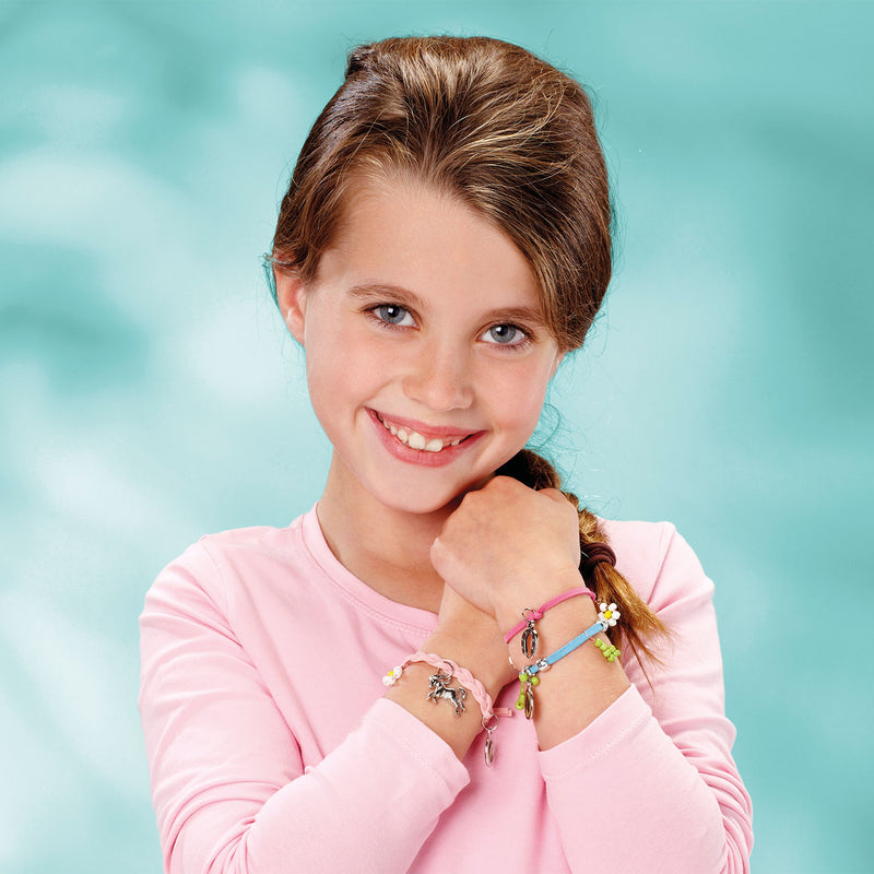Load image into Gallery viewer, Totum pretty pony - knutselset paarden sieraden maken - bedel armbandjes maken met hoefijzer en paardenbedels - creatief speelgoed meisjes knutselset - cadeautip