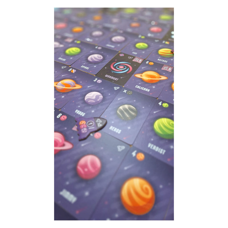 Load image into Gallery viewer, White goblin games - point galaxy - kaartspel - 1 tot 5 spelers - 15 minuten - vanaf 10 jaar