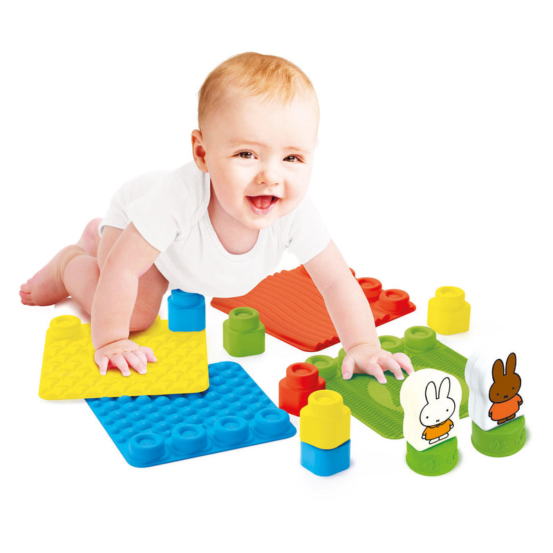 Load image into Gallery viewer, Clementoni soft clemmy - nijntje sensory path - sensorisch speelgoed - speelkleed - baby blokken en speelmat - met zachte foam stapelblokken - 6 - 36 maanden