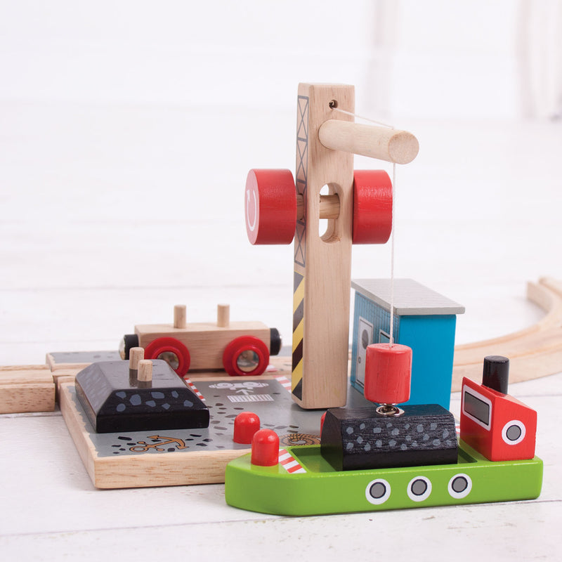 Load image into Gallery viewer, Bigjigs houten treinrails - haven kolen laadstation
