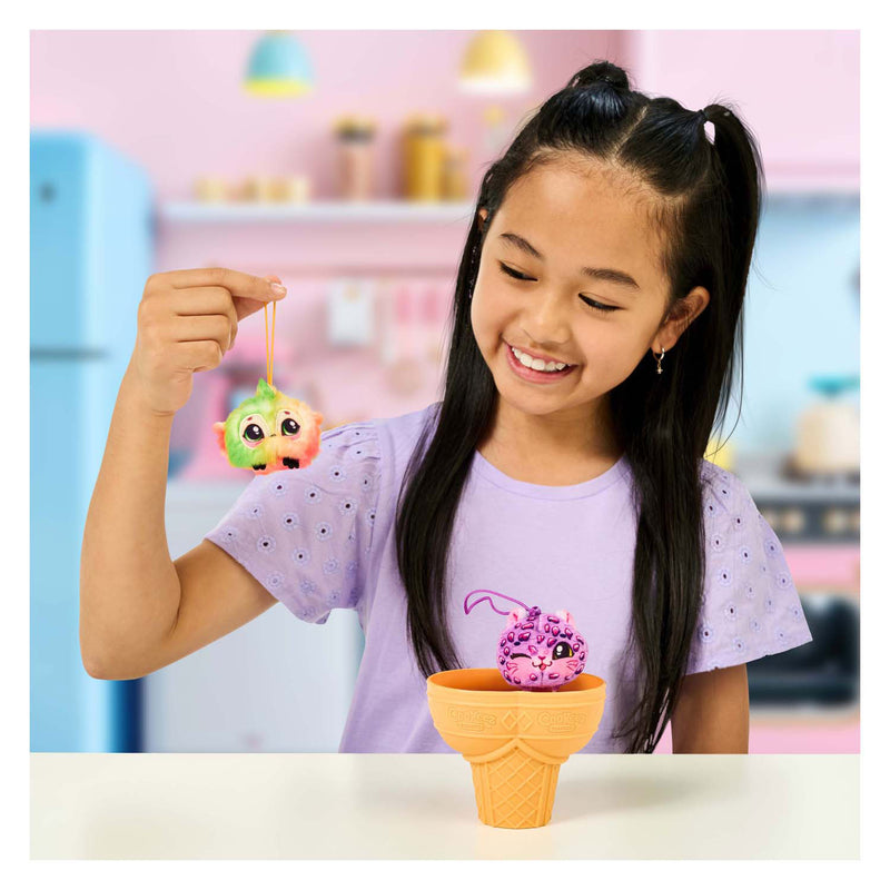 Load image into Gallery viewer, Spectron cookeez makery yum yumz surprise knuffel, 2-pack