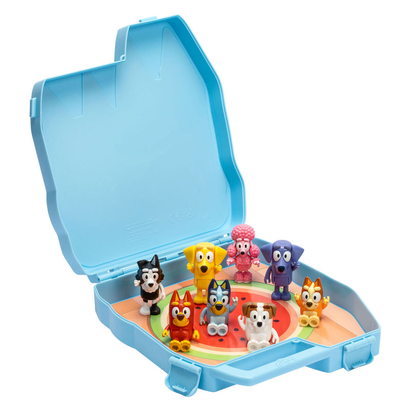 Load image into Gallery viewer, Moose toys bluey play go koffer met 8 speelfiguren