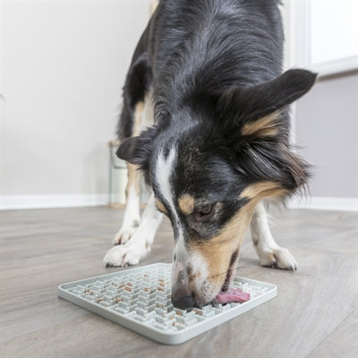 Load image into Gallery viewer, Trixie lick'n'snack mat siliconen lichtgrijs