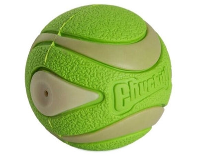 Load image into Gallery viewer, Chuckit max glow ultra squeekerbal groen