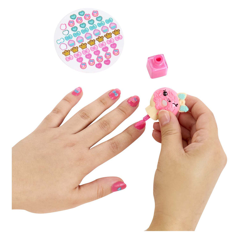 Load image into Gallery viewer, Yummiland beauty bag playset - cupcake lipgloss pop.