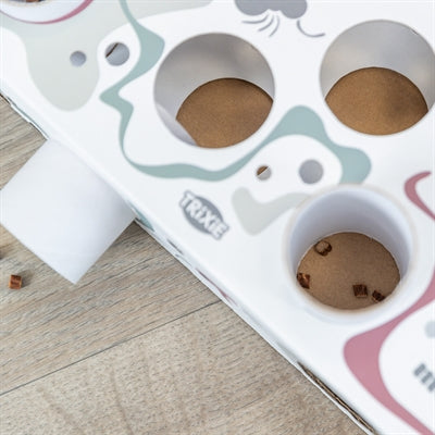 Load image into Gallery viewer, Trixie cat activity paws'n'treats box karton