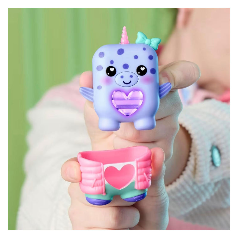 Load image into Gallery viewer, Hasbro nanomals blubby de narwal