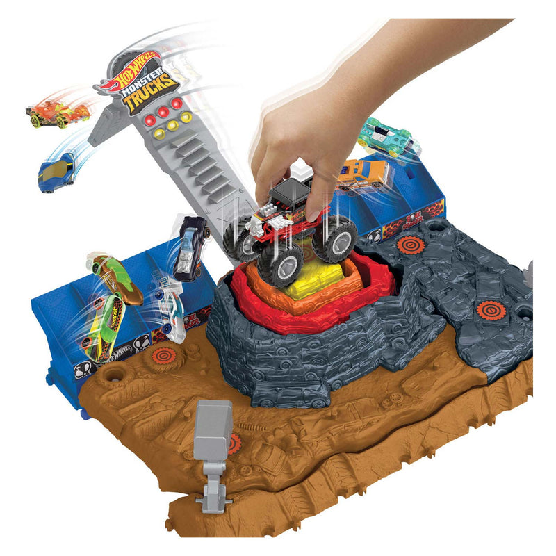 Load image into Gallery viewer, Mattel hot wheels arena smashers main event bone shaker's ultimate crush yard