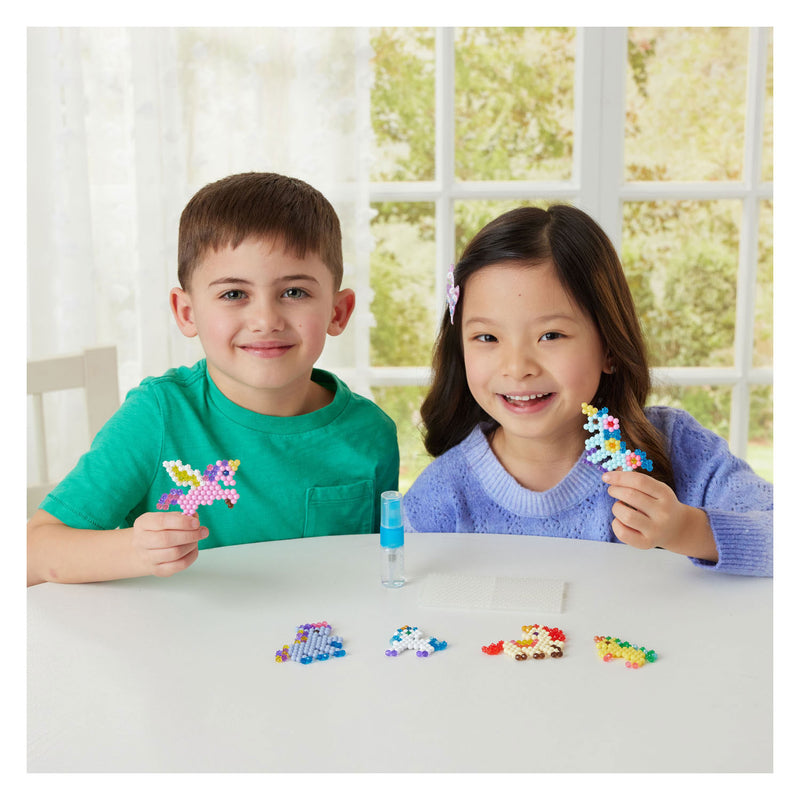 Load image into Gallery viewer, Aquabeads unicorn friends craft kit- complete set met 500 parels in 27 kleuren