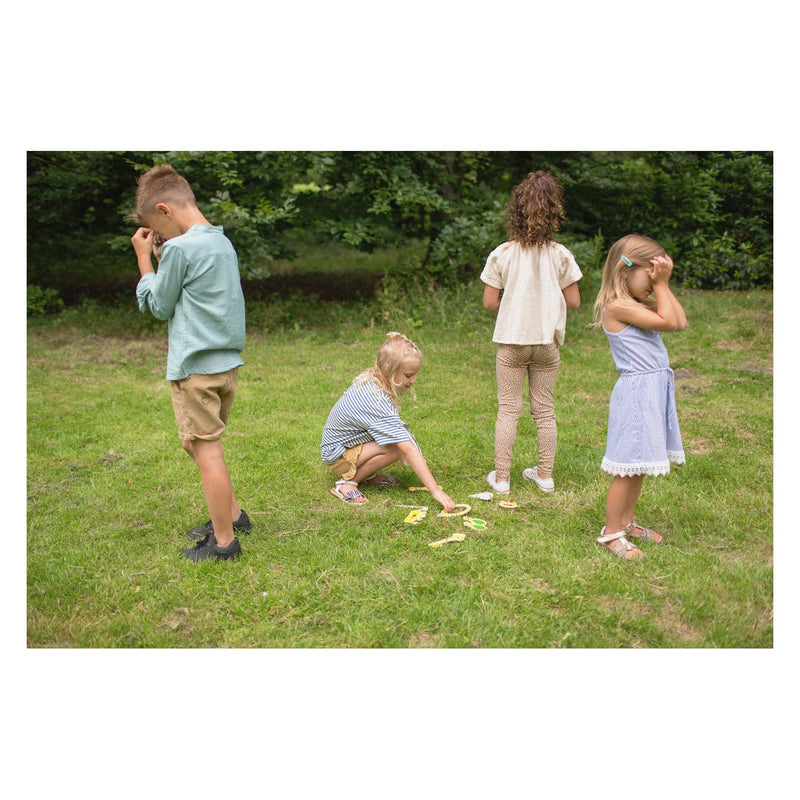 Load image into Gallery viewer, Bs toys the thief spel - de dief - buiten en binnenspeelgoed - educatief speelgoed - kinderspel - 2-10 spelers - speelgoed van het jaar - cadeau kind - geheugenspel - houten speelgoed - gezelschapspellen kinderen