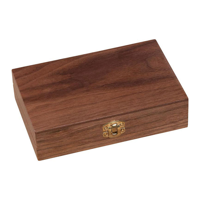 Load image into Gallery viewer, Goki houten speelkaartenbox met 5 dobbelstenen en 2 sets kaarten