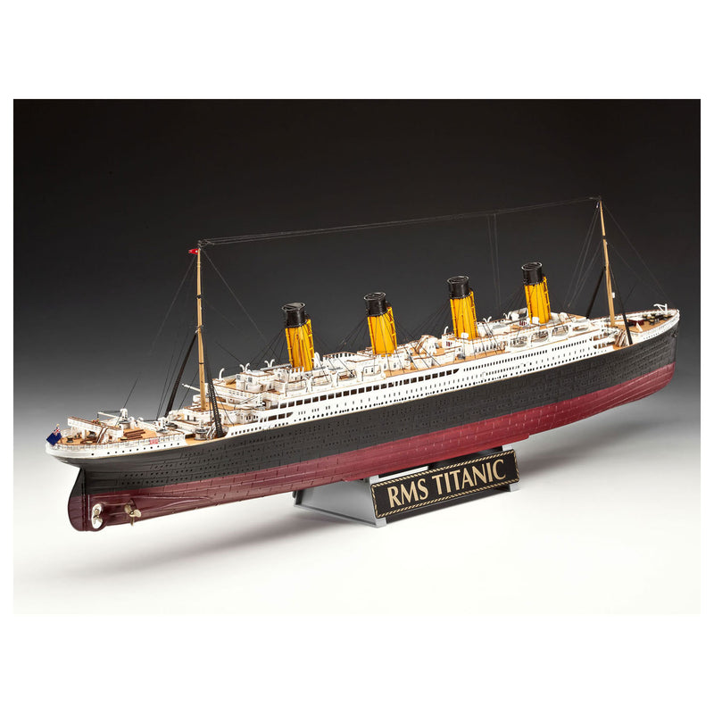 Load image into Gallery viewer, Revell geschenkset 100 jaar titanic