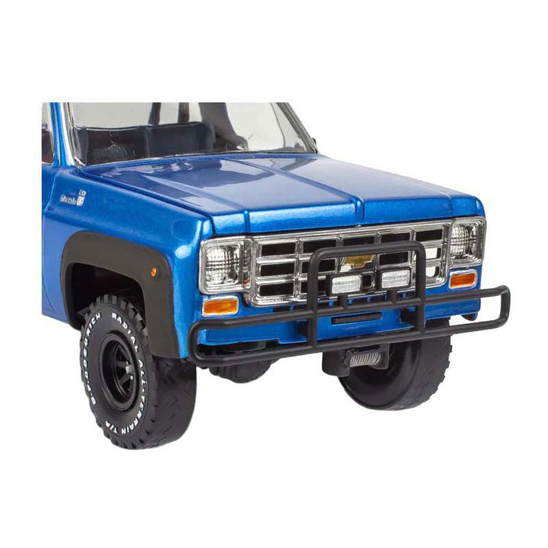Load image into Gallery viewer, Revell modelbouwpakket - '78 chevy 4x4 pickup with go-kart 1:25