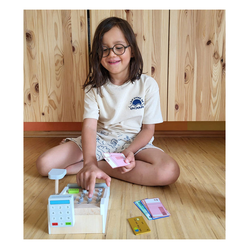 Load image into Gallery viewer, Small foot - houten speelgoedkassa met accessoires, 15dlg.