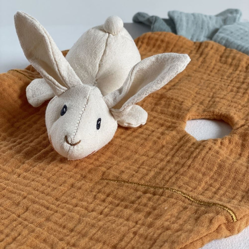 Load image into Gallery viewer, Egmont knuffeldoekje konijn. 45x20x5 cm