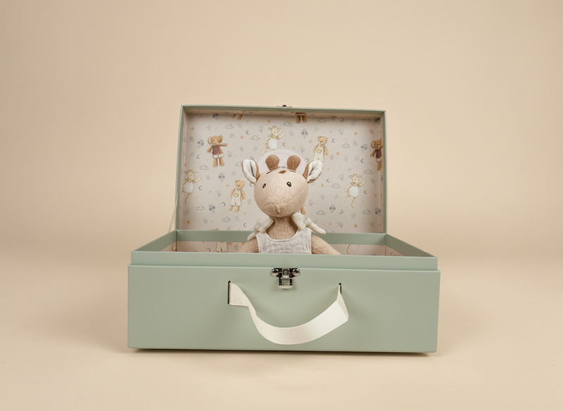 Afbeelding laden in galerijviewer, Knuffel leonie de giraf cadeaudoos