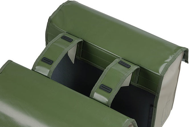 Load image into Gallery viewer, Basil Urban Load dubbele fietstas - waterdicht tarpaulin polyester - groen zand - 48-53L