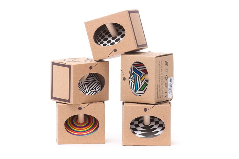 Afbeelding laden in galerijviewer, Bajo houten tol met cirkels. 7x7x5,7 cm.