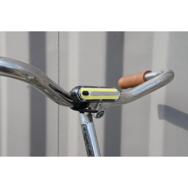 Load image into Gallery viewer, UrbanProof voorlicht oplaadbaar Ultra Bright