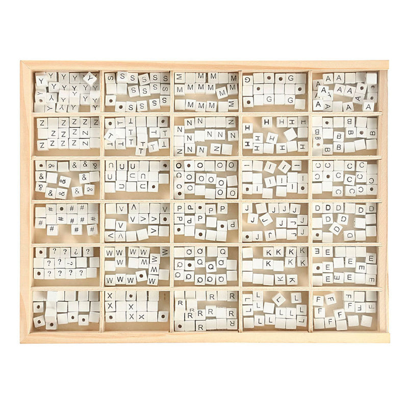 Load image into Gallery viewer, Creativ company http: www.cchobby.nl letterkralen-a-z-en-blanco-afm-8x8-mm-gatgrootte-3-mm-wit-750-div-1-doos