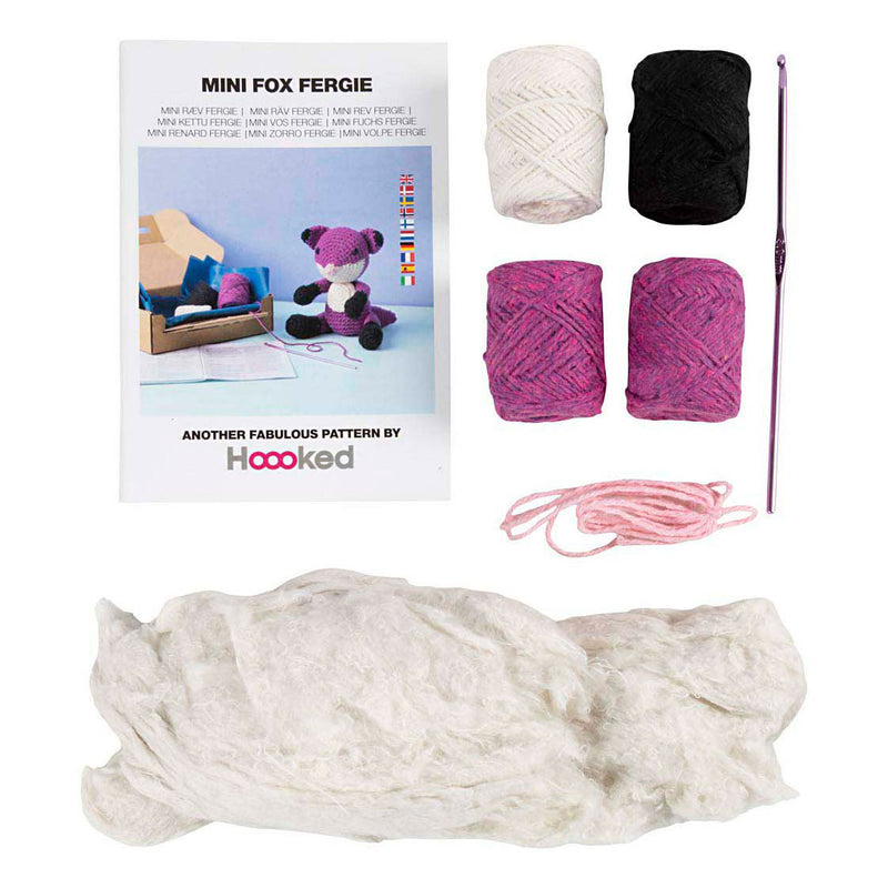 Afbeelding laden in galerijviewer, Creativ company http: www.cchobby.nl hobbyset-amigurumi-vos-zwart-plum-1-doos