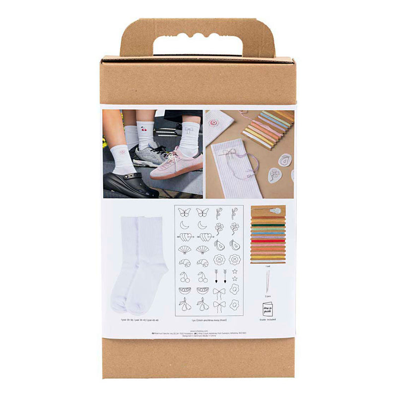 Afbeelding laden in galerijviewer, Creativ company https: www.cchobby.nl hobbyset-borduurwerk-sokken-wit-1-doos