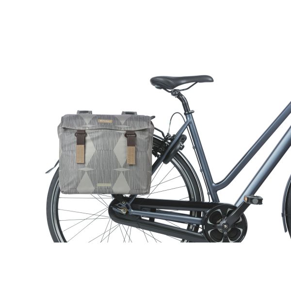 Load image into Gallery viewer, Basil Elegance dubbele fietstas, chateau taupe, gerecycled PET, Universal Bridge, 40-49L