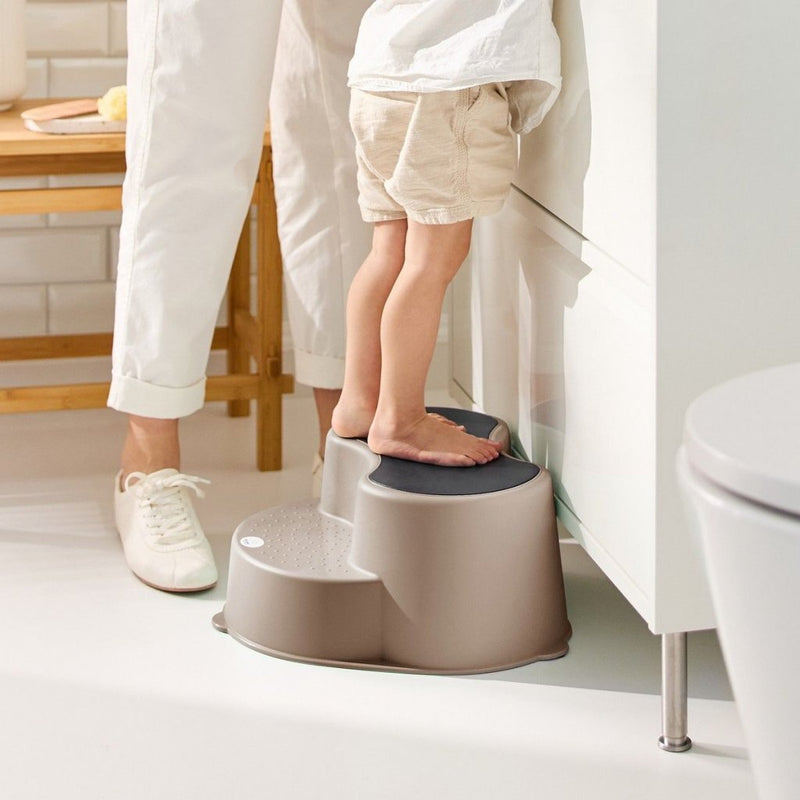 Load image into Gallery viewer, Rotho tilo opstapje 37.5x37x18.4 cm cappuccino