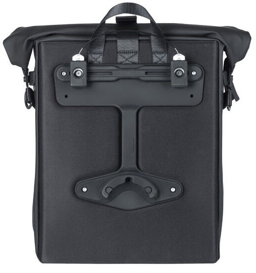 Load image into Gallery viewer, Basil SoHo MIK Side fietsschoudertas - zwart, waterdicht, PU, Nordlicht LED, 17l