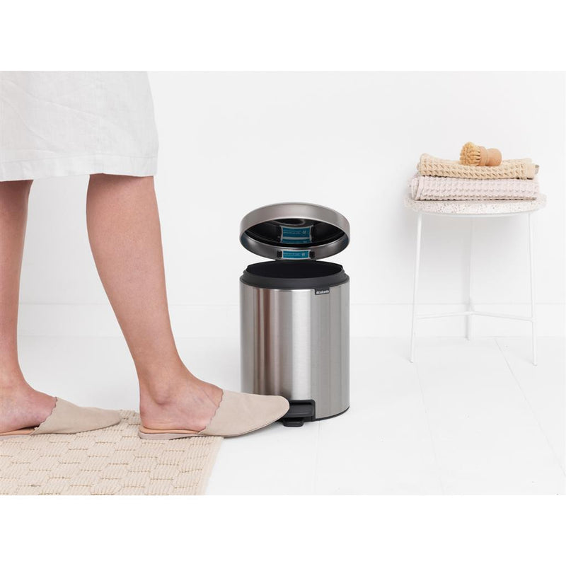 Load image into Gallery viewer, Brabantia newicon pedaalemmer 5l mat staal
