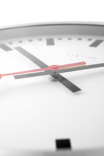 Load image into Gallery viewer, Nextime ne-3998st wandklok dia. 19 cm, geborsteld aluminium, 'station'