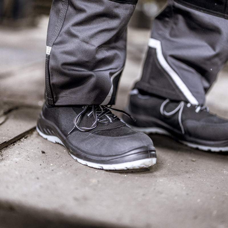 Load image into Gallery viewer, Nitras safety lage schoen solid step safety shoes gr. 45 nitras solid step gray