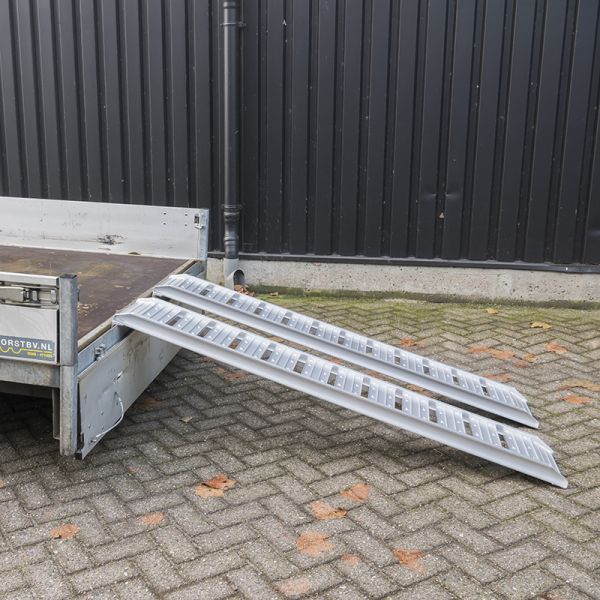 Load image into Gallery viewer, Oprijplank set 181cm 500kg.