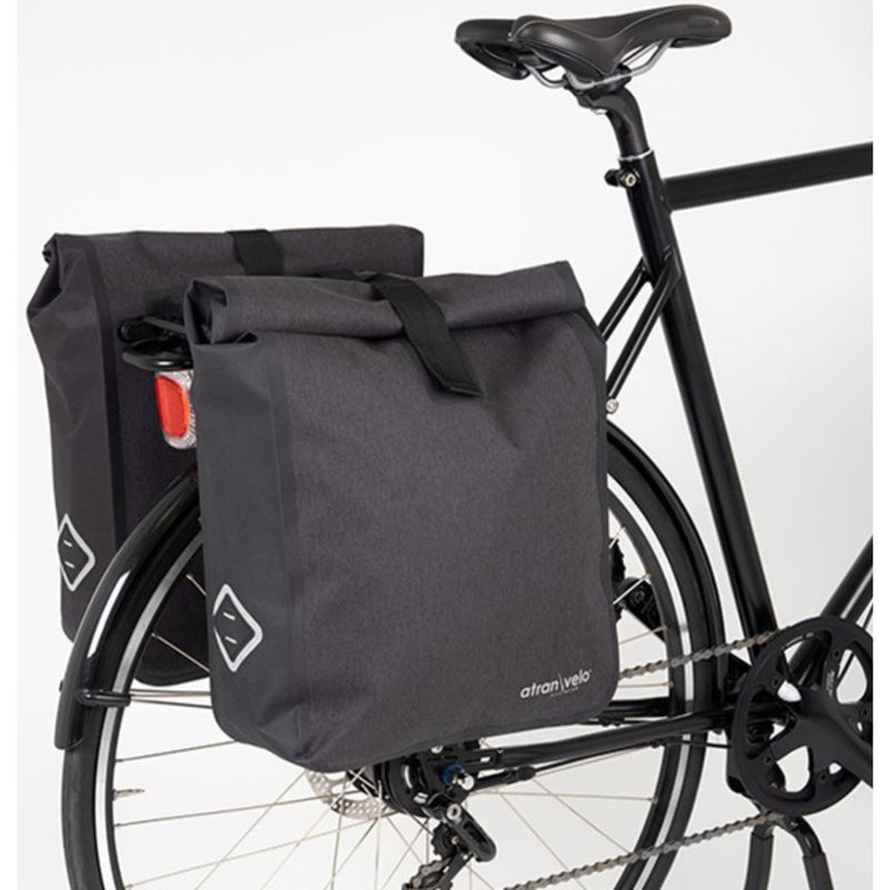 Load image into Gallery viewer, Atranvelo pakaftas travel avs sin.bag at.velo travel avs black
