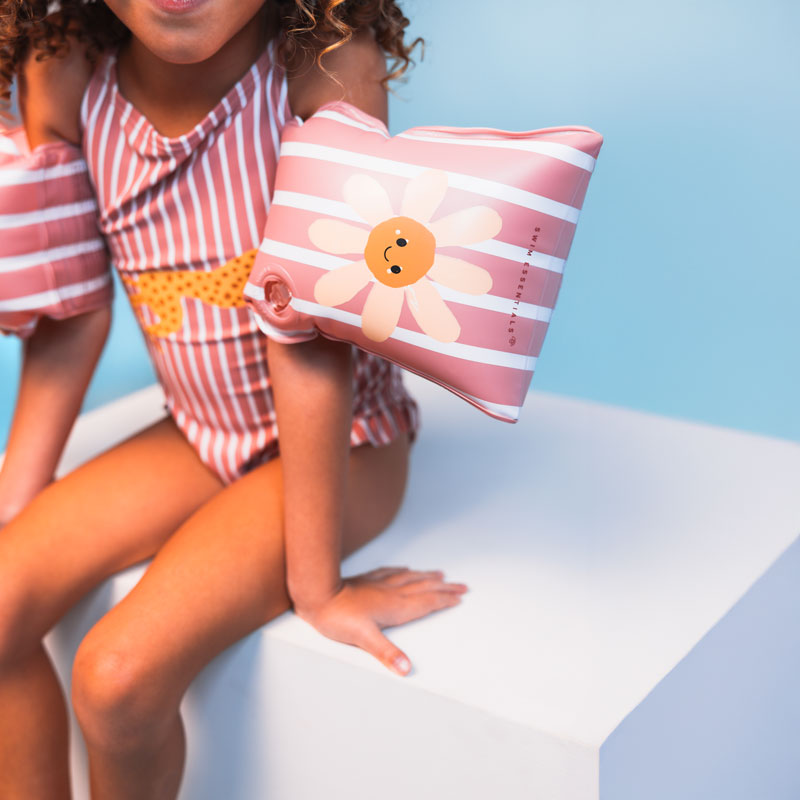 Afbeelding laden in galerijviewer, Daisy flower | paarse zwembandjes 2-6 jaar