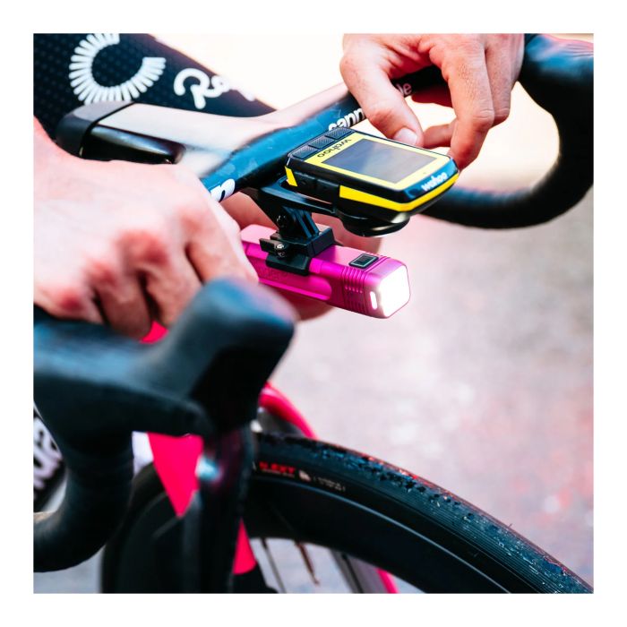 Afbeelding laden in galerijviewer, Knog blinder pro 900 limited - e.f. pro cycling pink