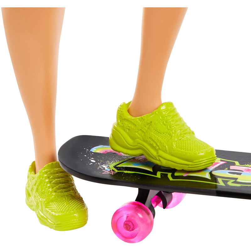 Load image into Gallery viewer, Mattel Extra Doll #4 with Skateboard 2 Kittens