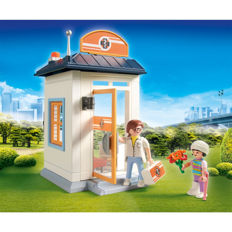 Load image into Gallery viewer, Playmobil City Life Starterset Kinderarts 70818