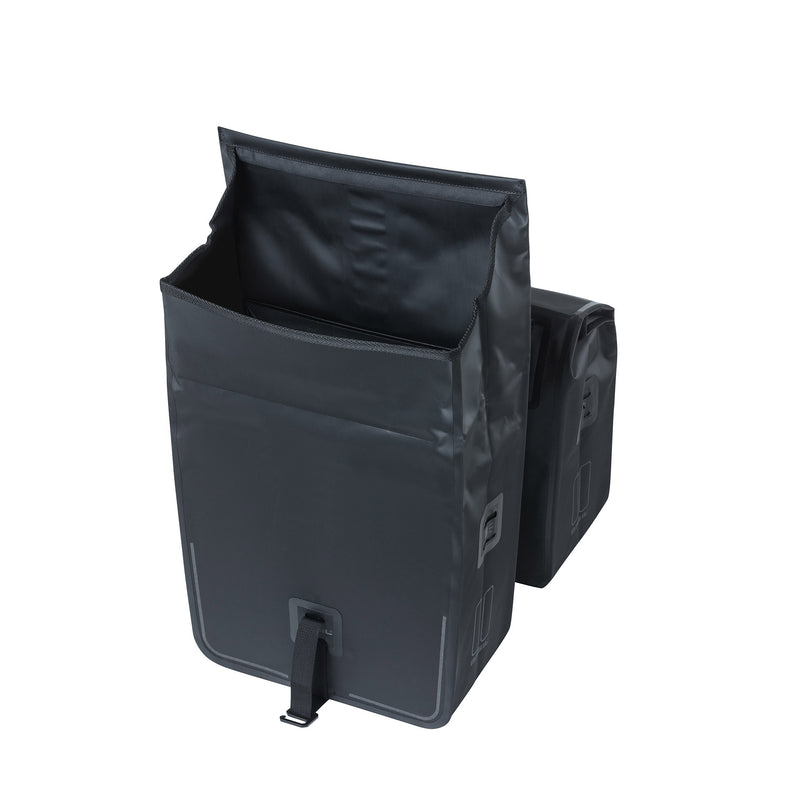 Load image into Gallery viewer, Basil Urban Dry dubbele fietstas, waterdicht, 50L, mat zwart