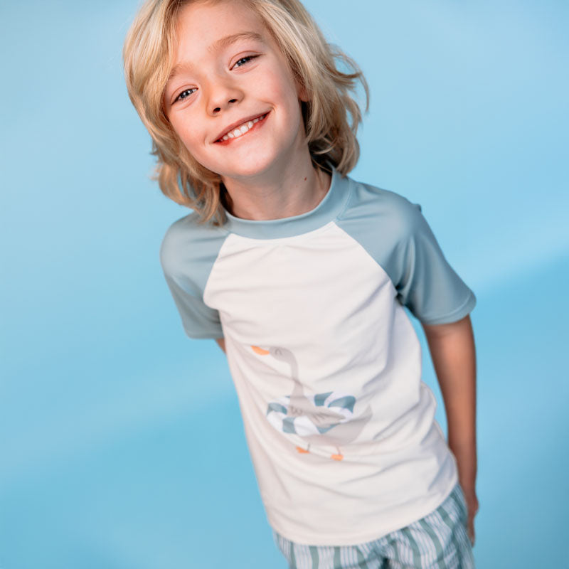 Afbeelding laden in galerijviewer, Resort stripe | groen uv zwemshirt met korte mouwen